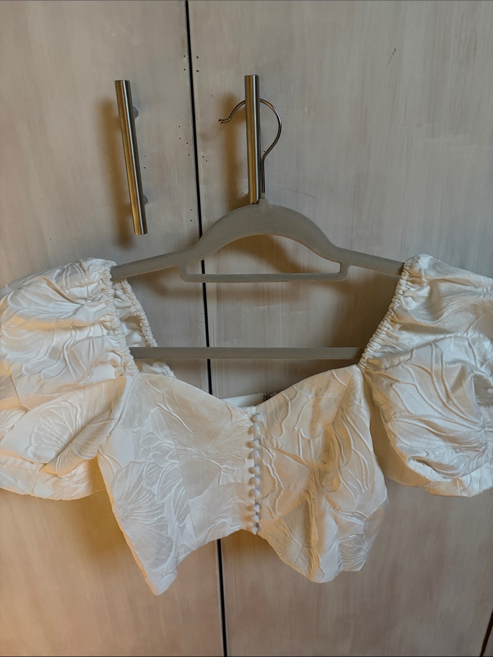 Alice + Olivia Ivory Textured Corset style puffy shortsleeved top